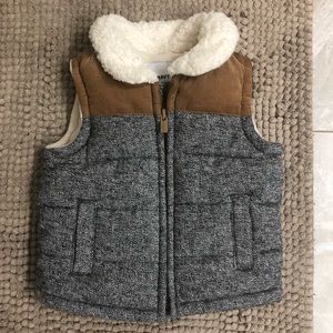 Old Navy Baby Boy 6-12 Month Sherpa Vest 💙